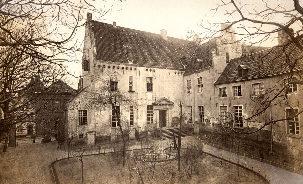 Herzogenschloss