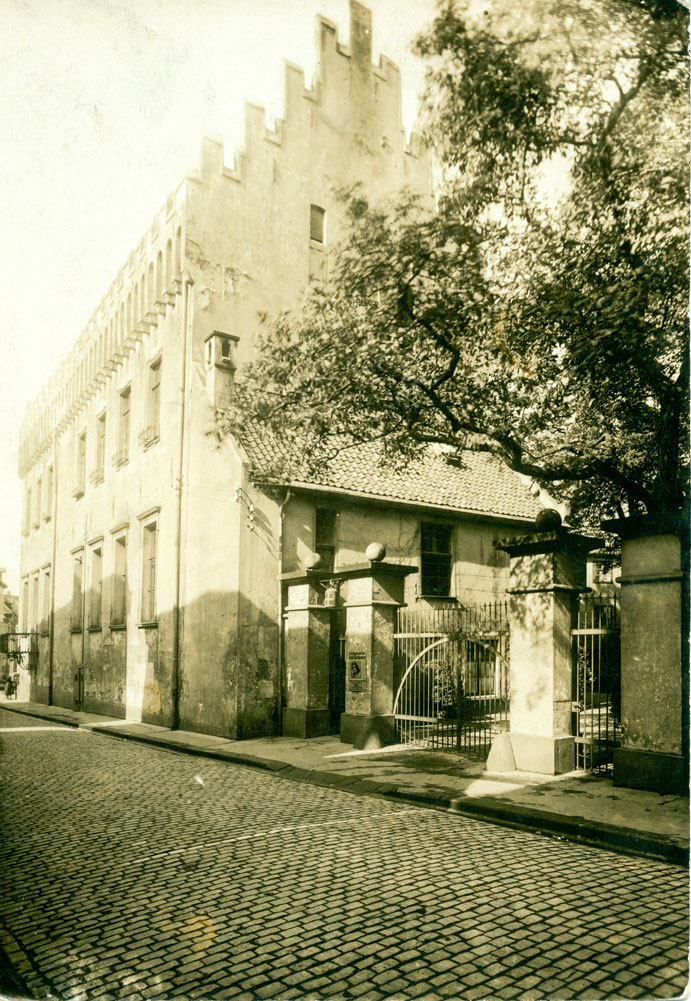 Herzogenschloss